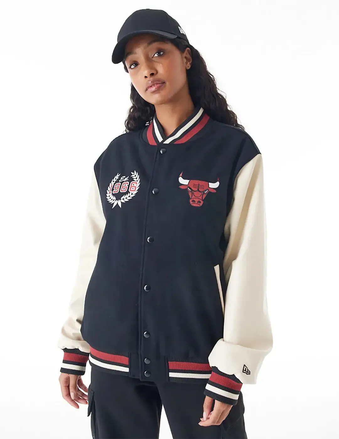 Chaqueta New Era NBA Bulls Varsity Negro