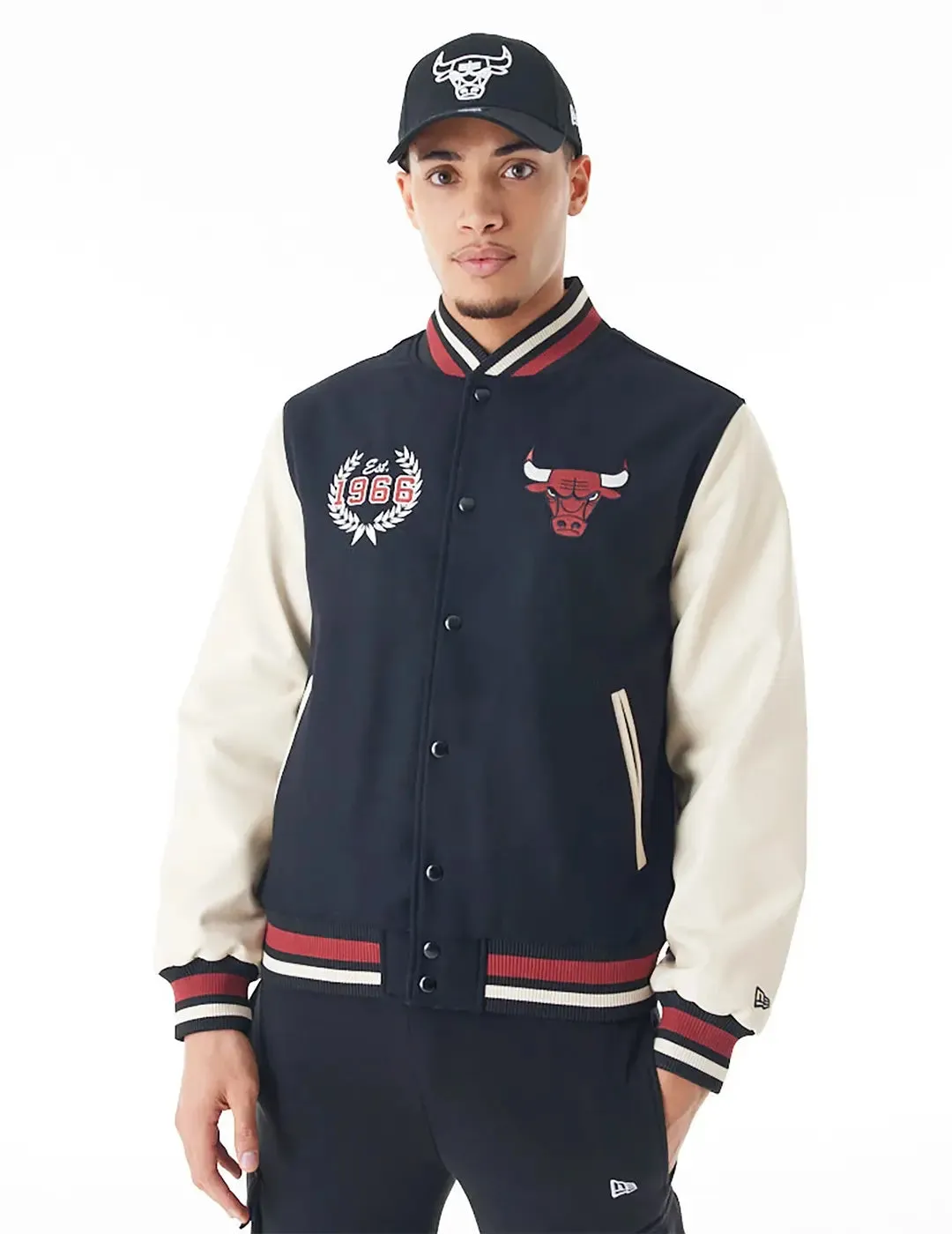 Chaqueta New Era NBA Bulls Varsity Negro