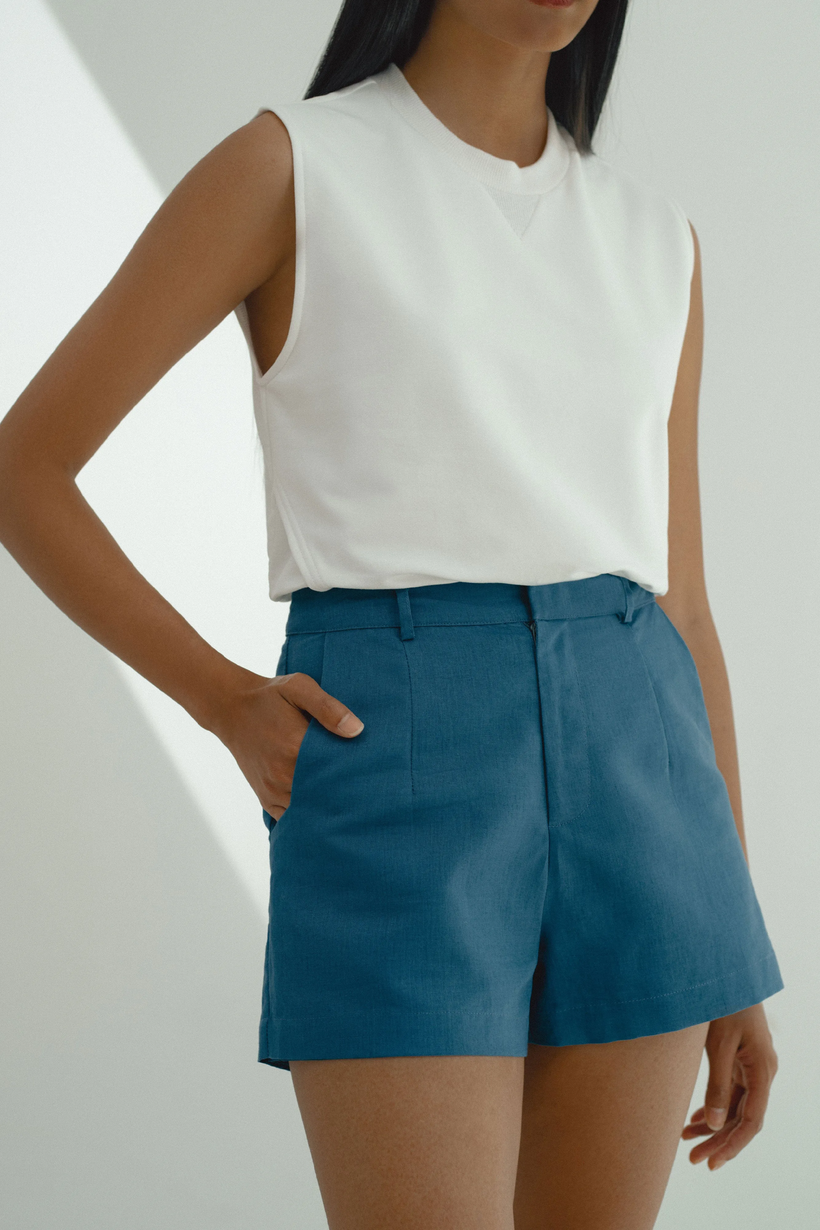 Y21 x grey_evolution - Tailored Linen Viscose Shorts in Adriatic Sea Blue